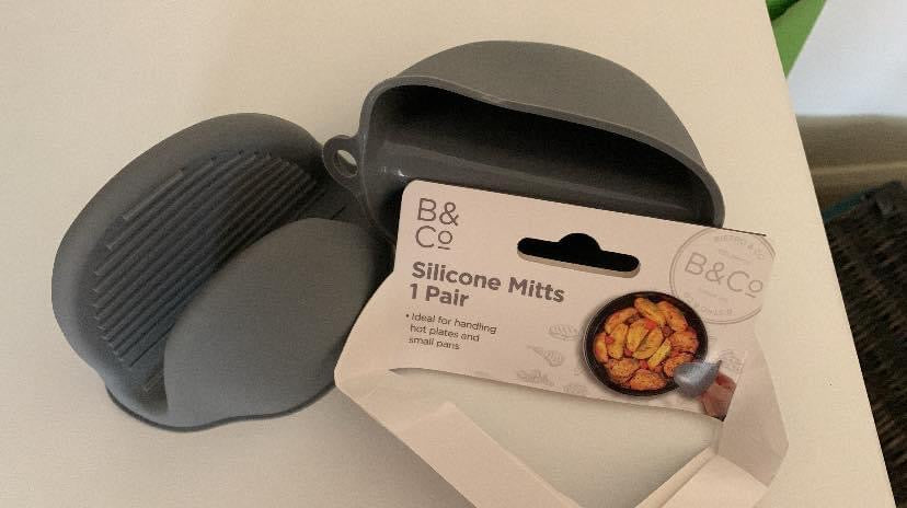 Silcone mitts