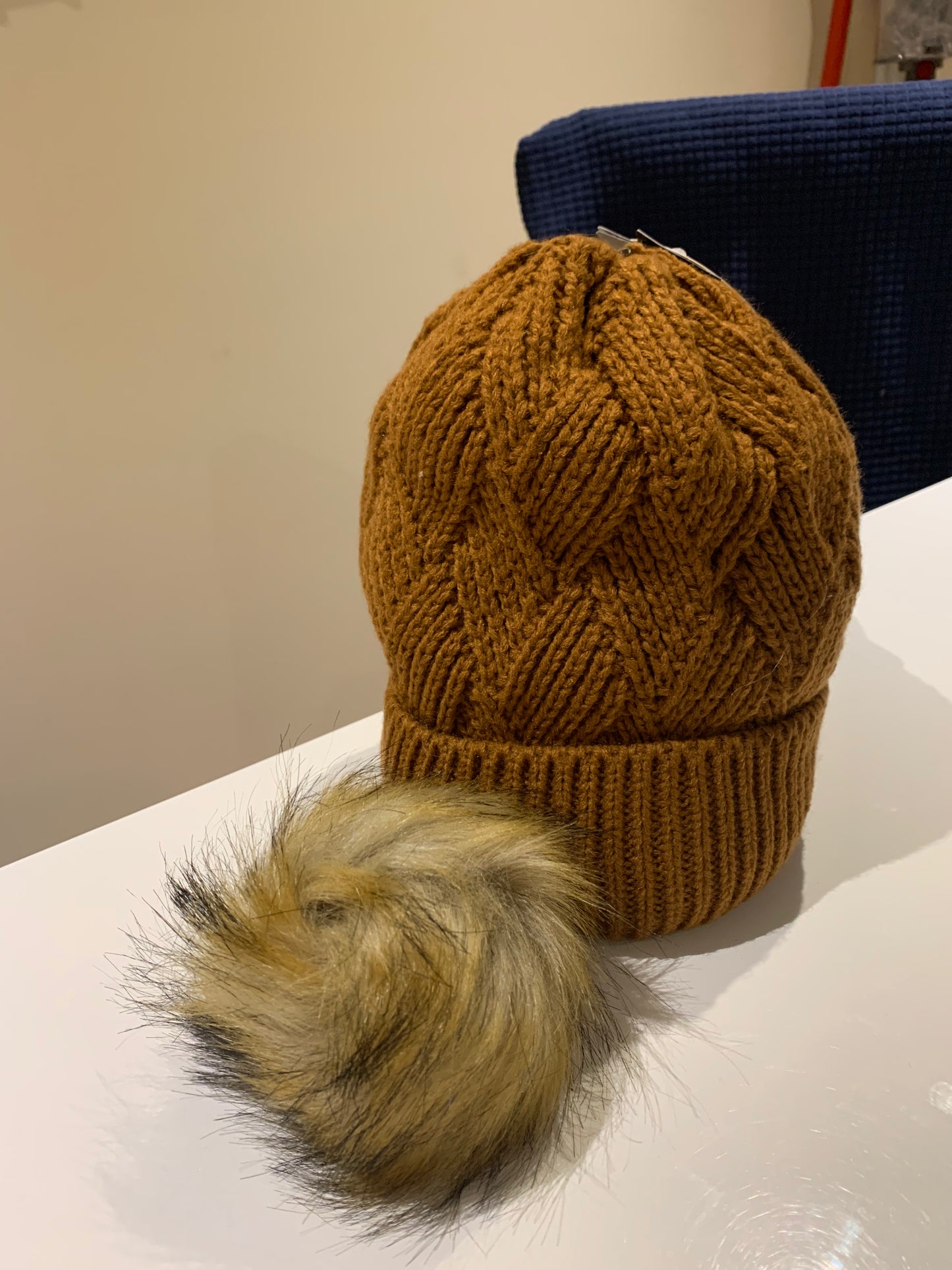 Ladies Fleece Liner Bobble Hat With Detachable Pom Pom