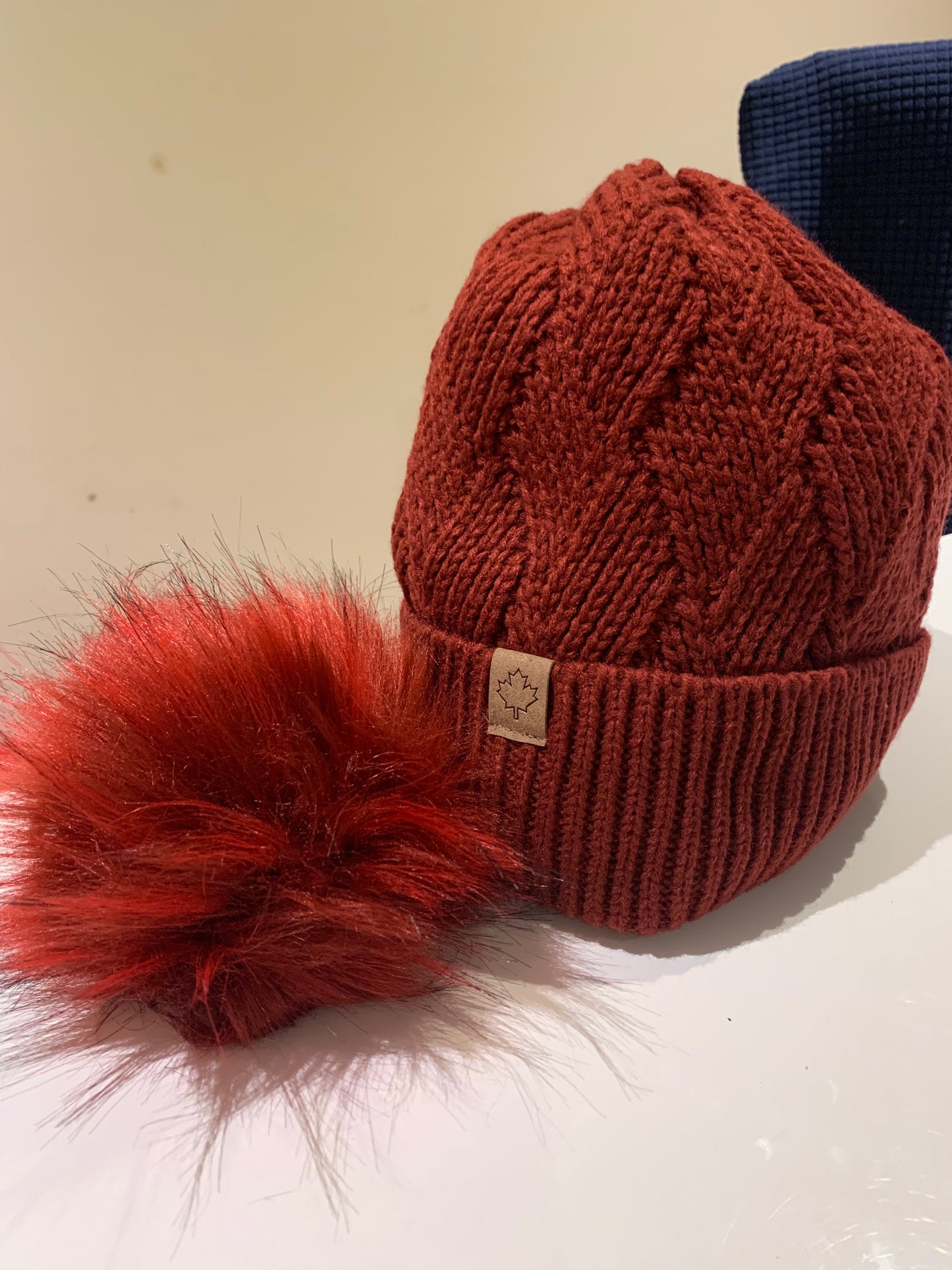 Ladies Fleece Liner Bobble Hat With Detachable Pom Pom