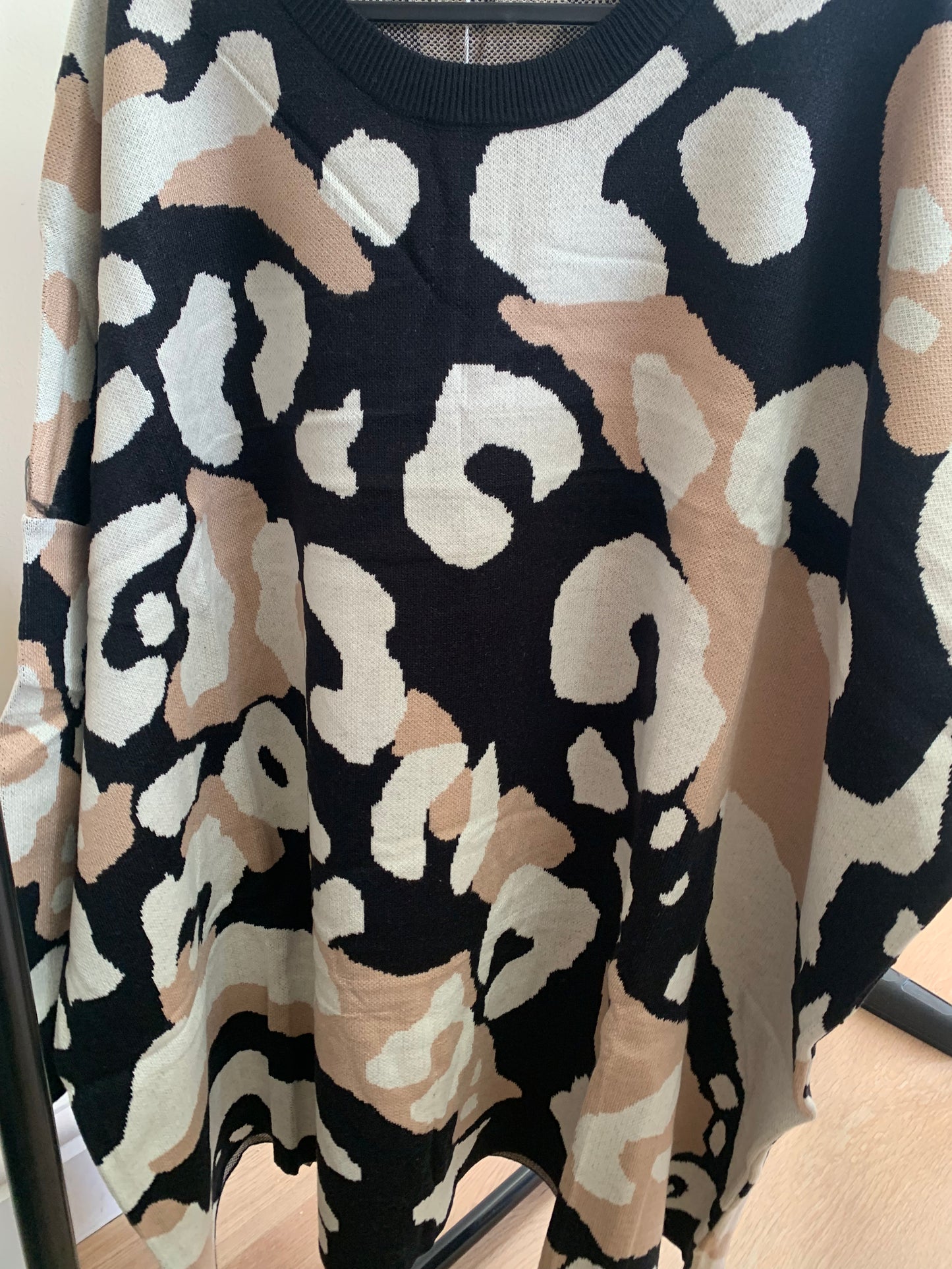 Ladies oversized leopard print jumper
